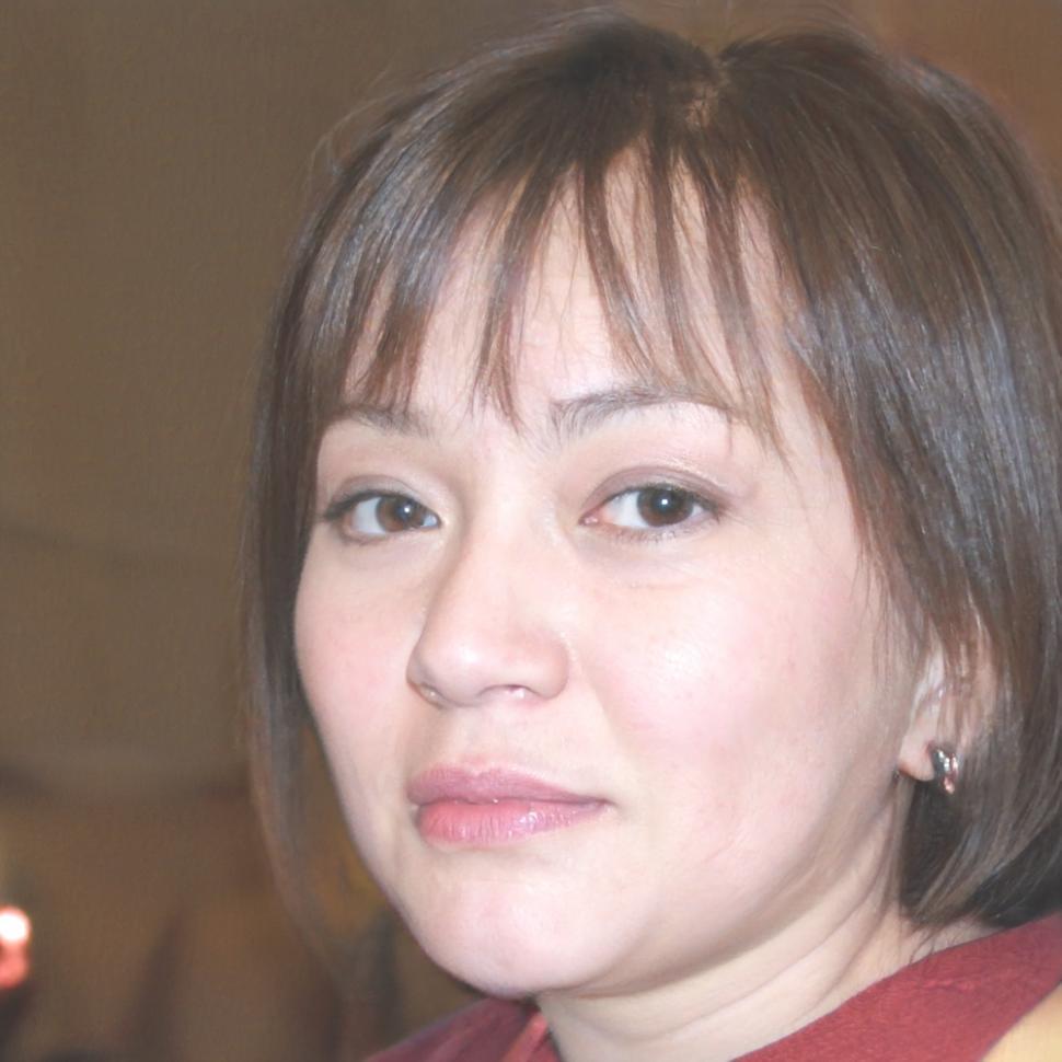 Formatrice experte en gestion financière animant une session collaborative